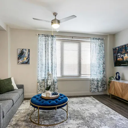 Magnificent Condo 5-Minute Walk Bourbon Street Jazz Clubs